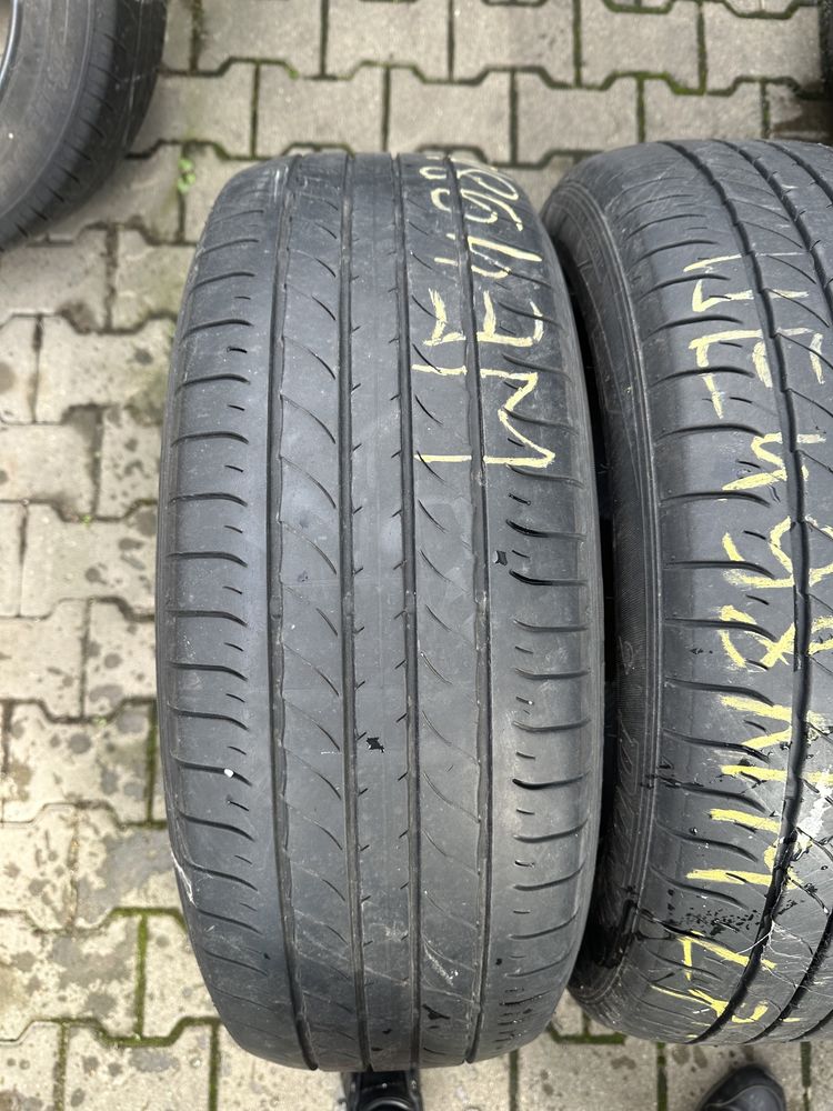 235/55/20 Dunlop