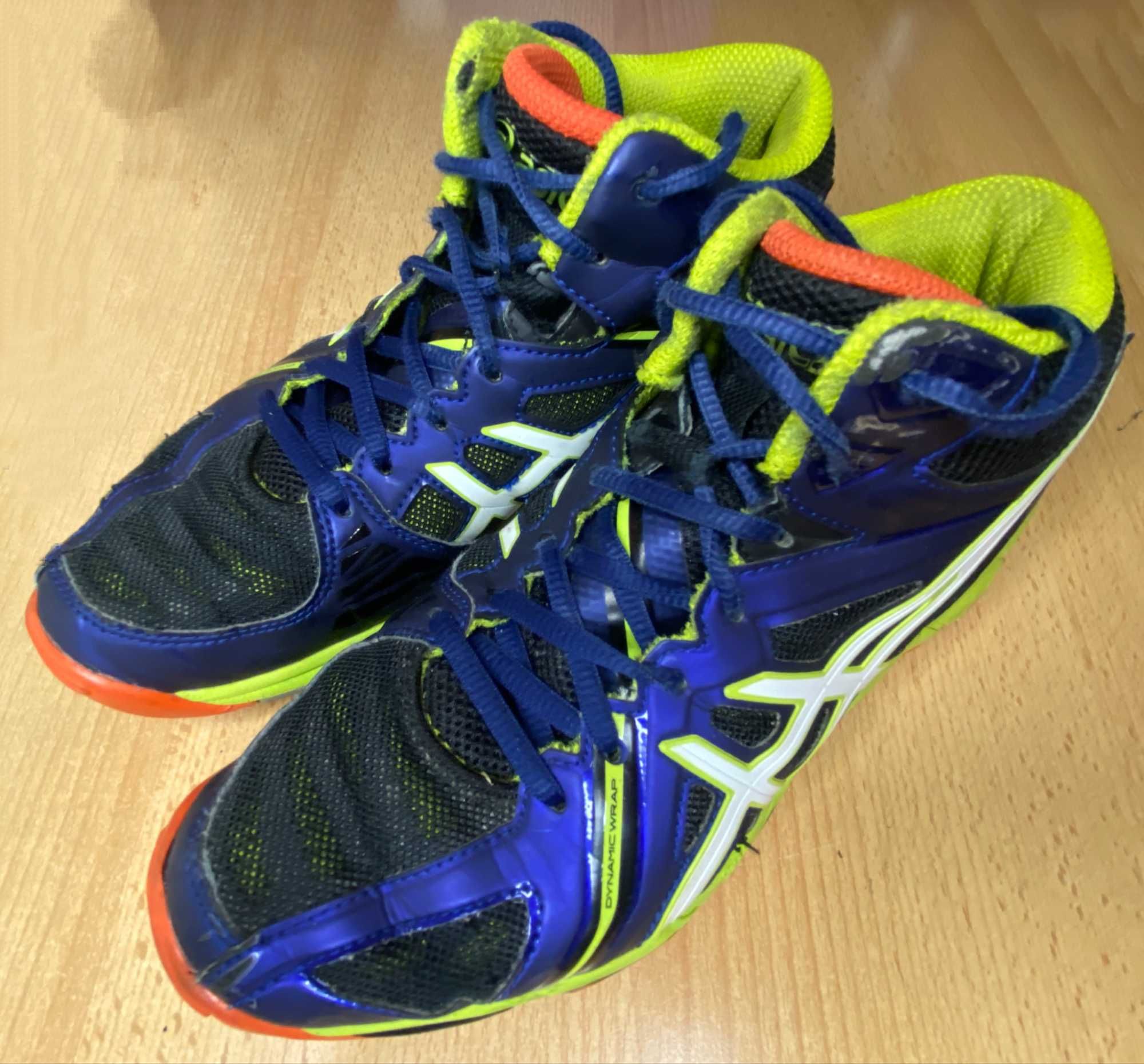 Buty siatkarskie halowe Asics GEL-VOLLEY ELITE 3 MT B501N-5001 r. 39