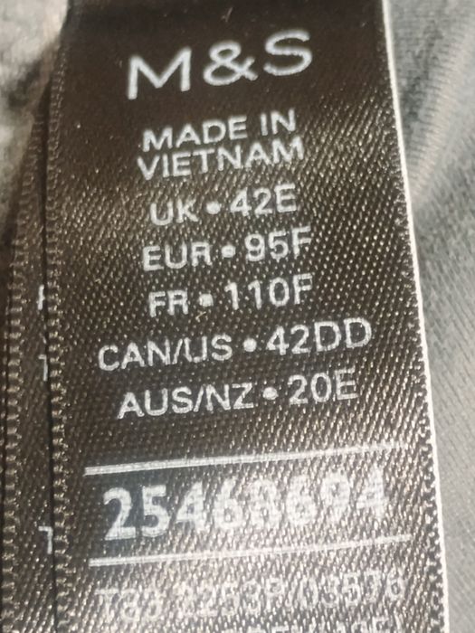 Бюстгальтер  большого размера. Приятный к телу