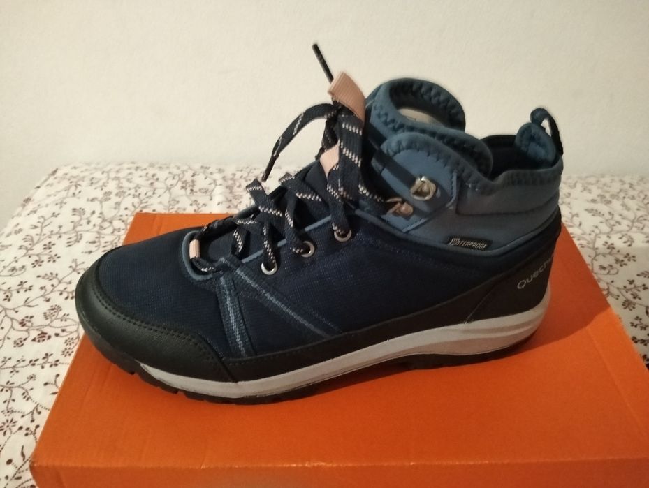 Bota caminhada azul escuro 40