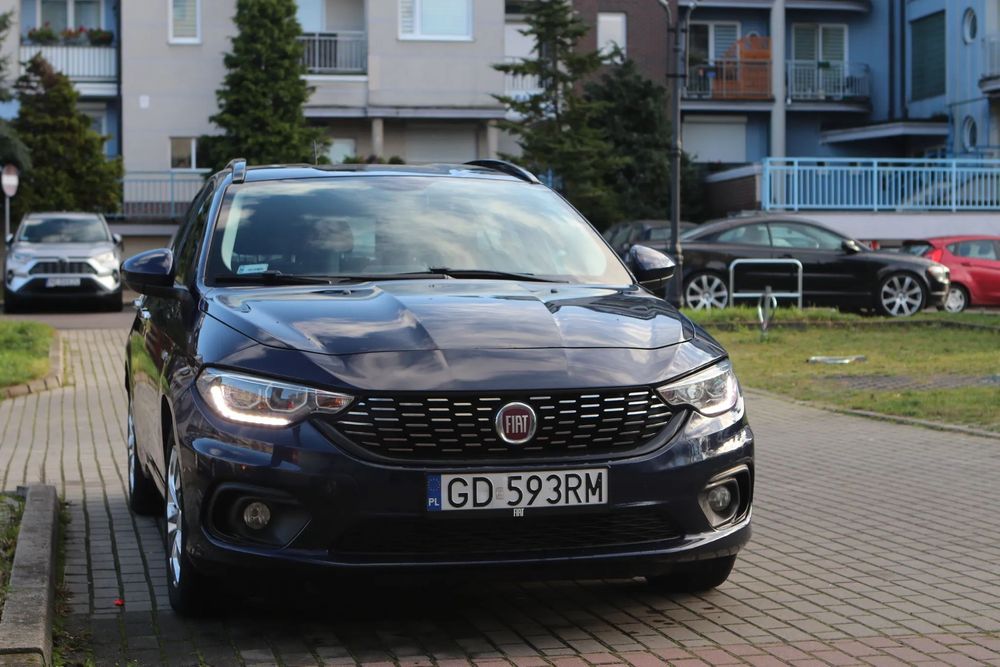 Fiat Tipo kombi, 120 KM, wersja wyposażenia Lounge - tempomat, kamera cofania