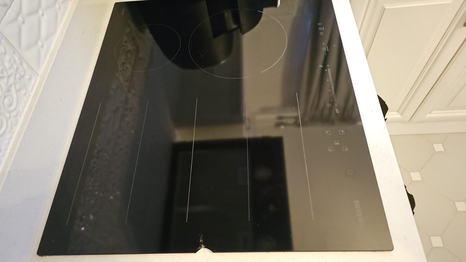 Płyta indukcyjna Samsung lekko uszkodzone szkło