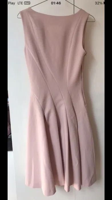 Pudrowa sukienka firmy H&M rozmiar S