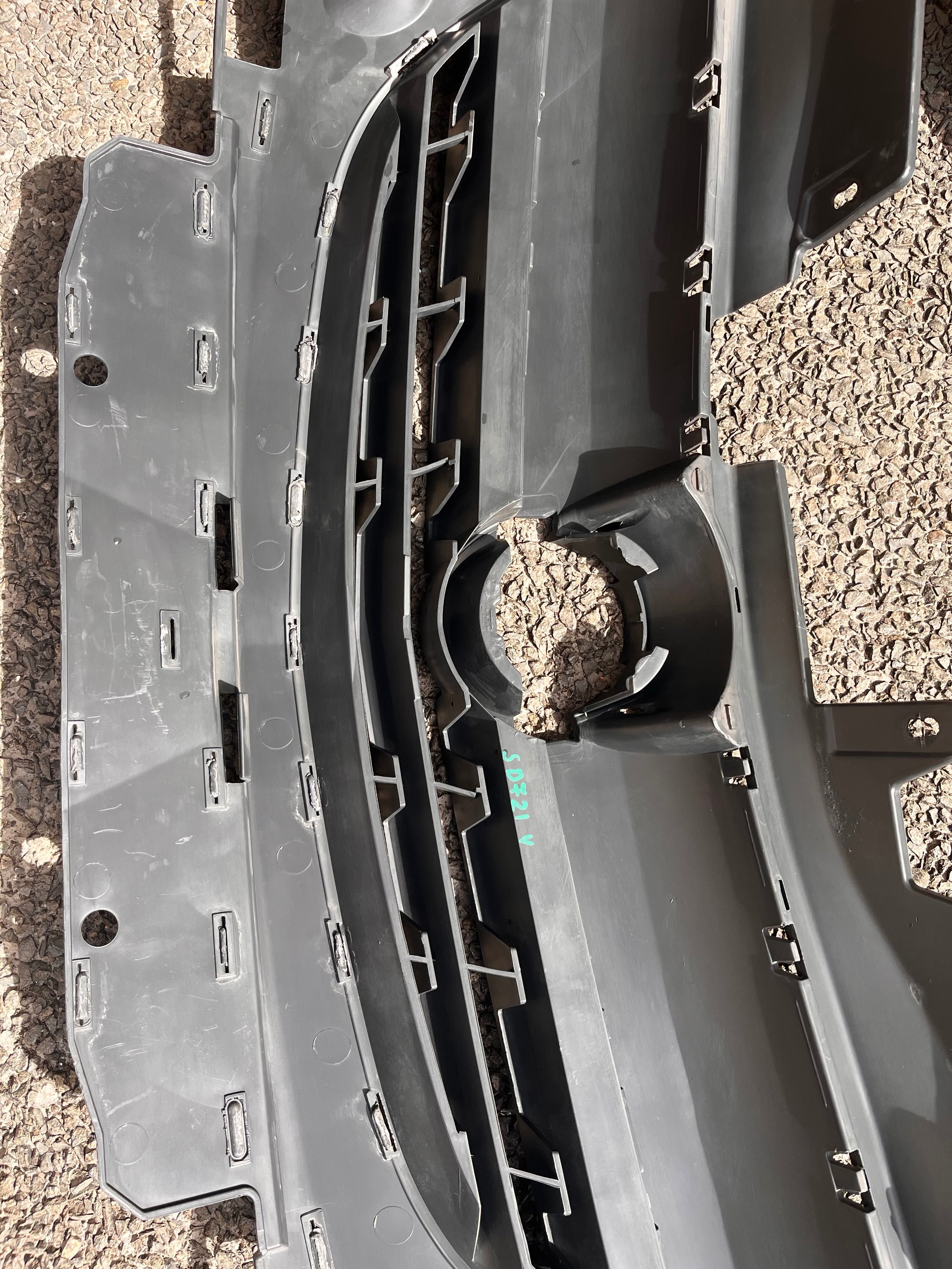 Grelha Frontal Opel Corsa D 2006/2010