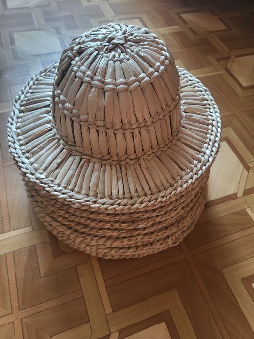 Продам картуз з рогозу