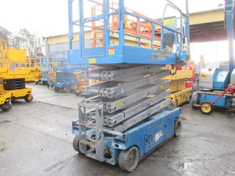 Podnośnik nożycowy zwyżka 12 m Genie GS3246 (Haulotte JLG) UDT