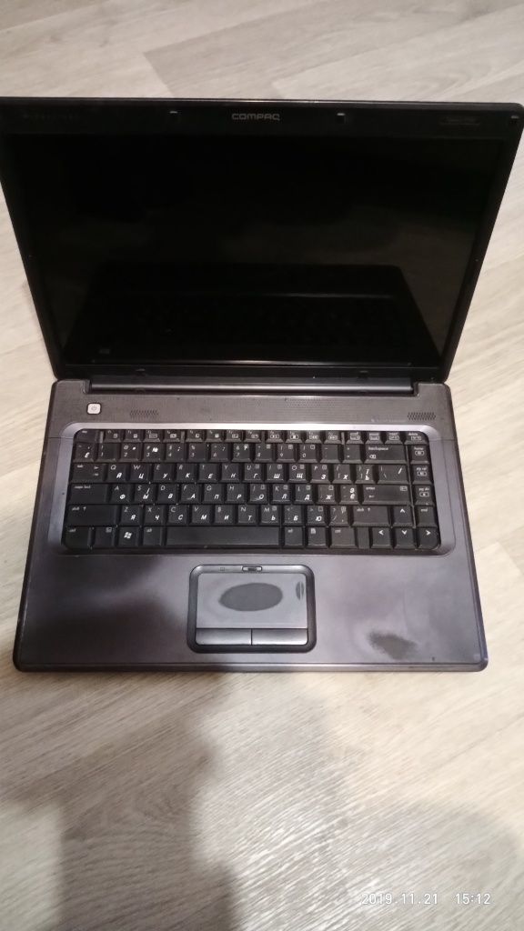 Продам ноутбук Compaq Presario F700