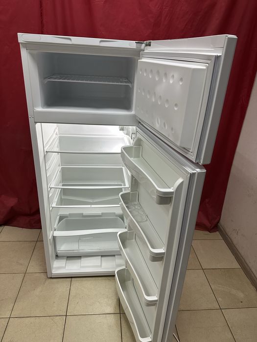 Хололильник Indesit 140/54/60
