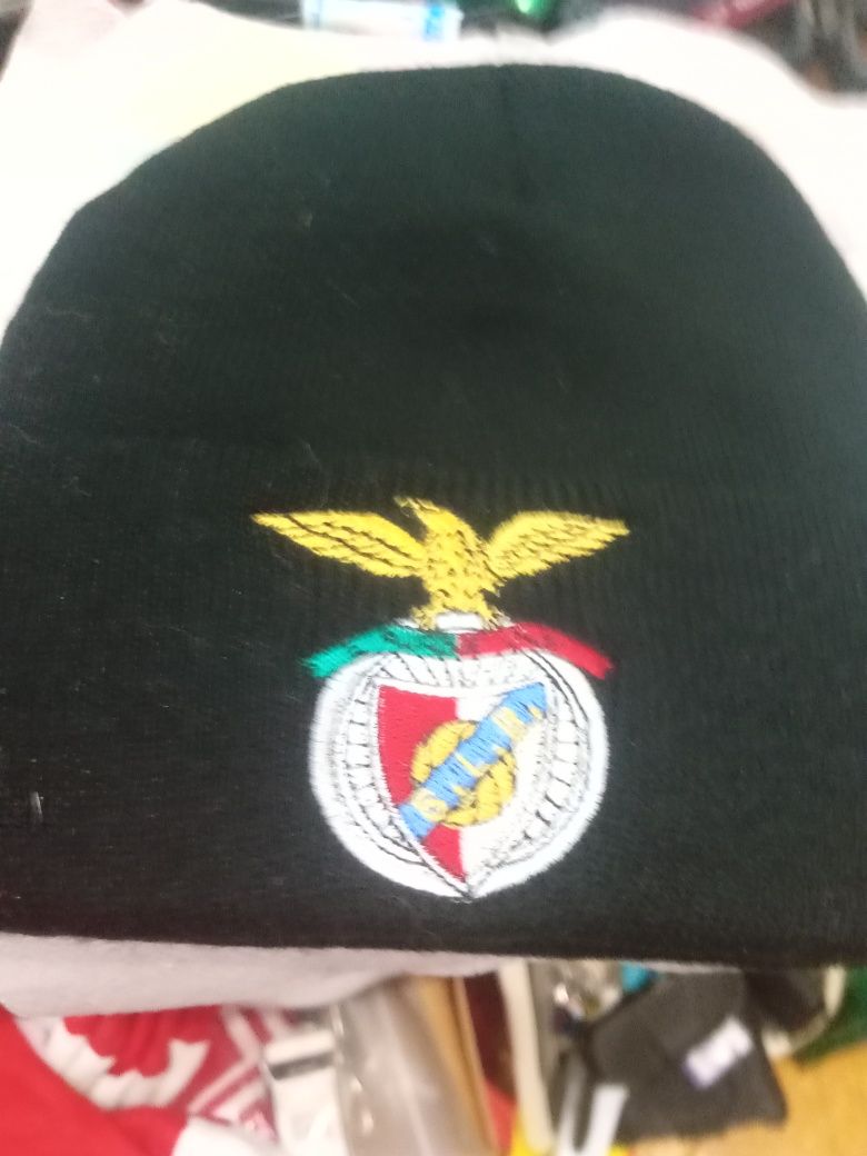 Gorros do Benfica novidade