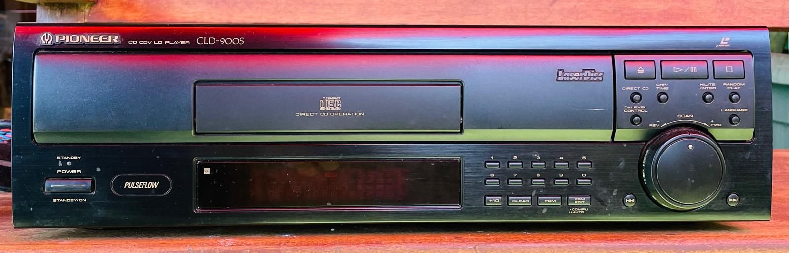 Pioneer CLD-900S LaserDisc Player