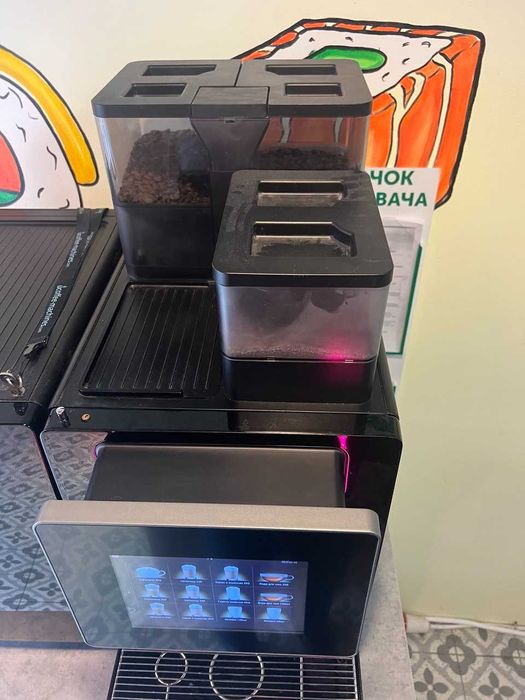 Кавомашина  Franke A600 + холодильник