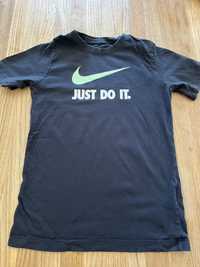 T-shirt koszulka Nike 137- 147 cm