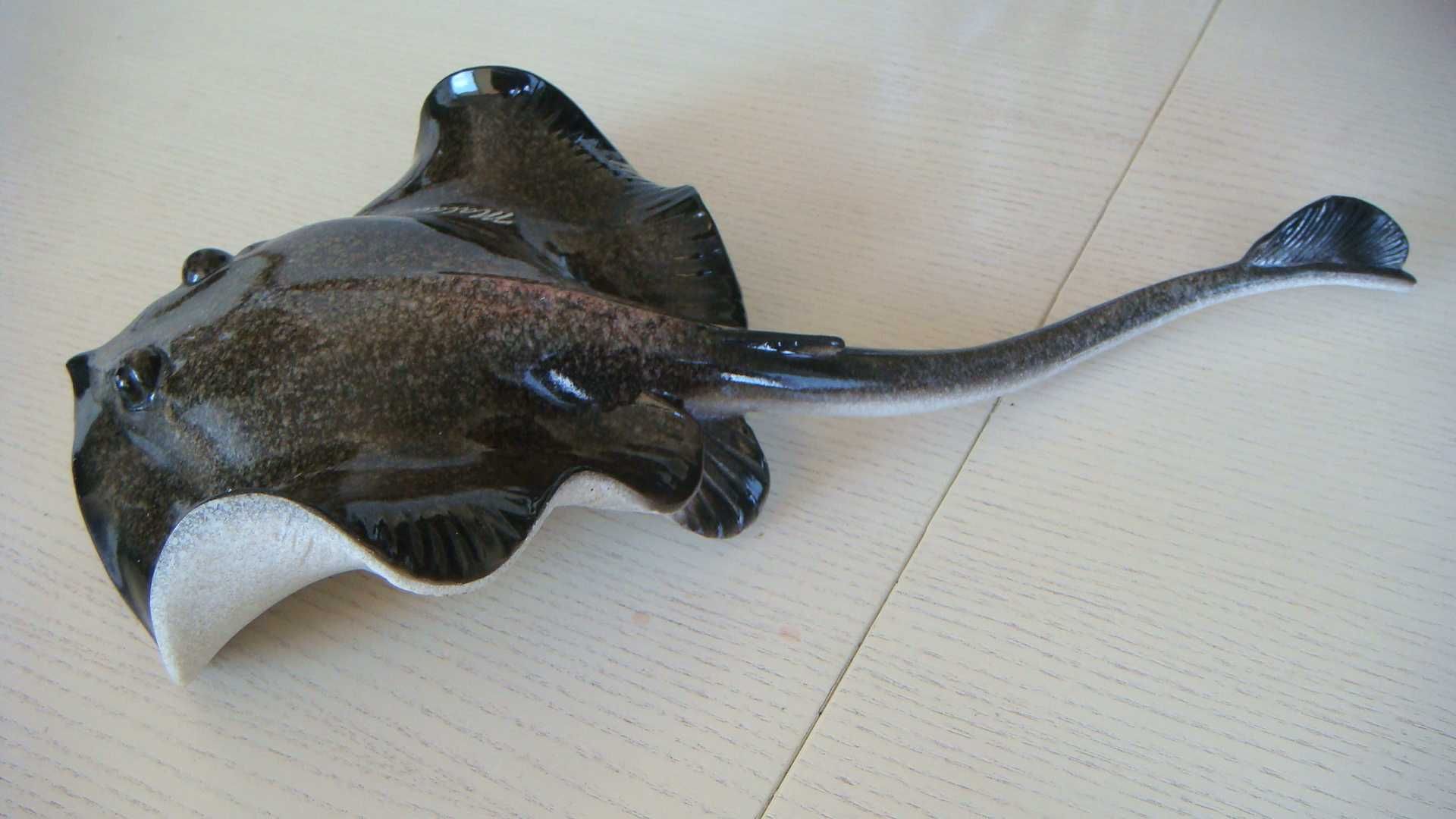 Керамическая фигурка скат, 34 х 18 см