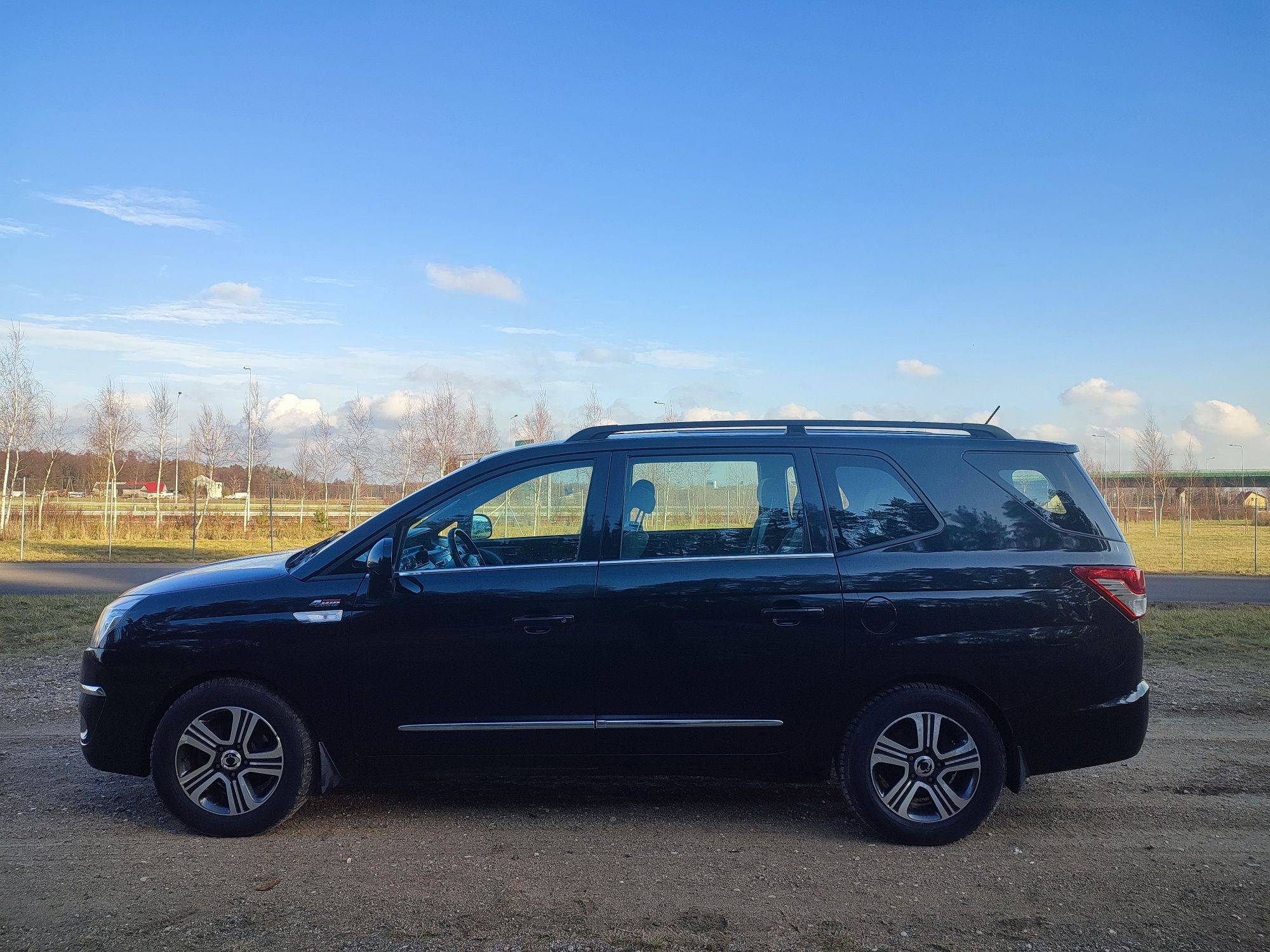 SsangYong Rodius * 2015r 2.0 diesel  4x4 automat 7 osobowy z Niemiec