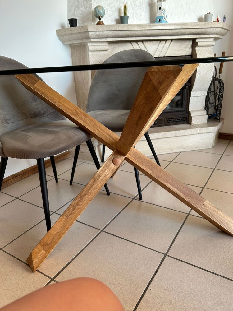 Mesa de vidro            .