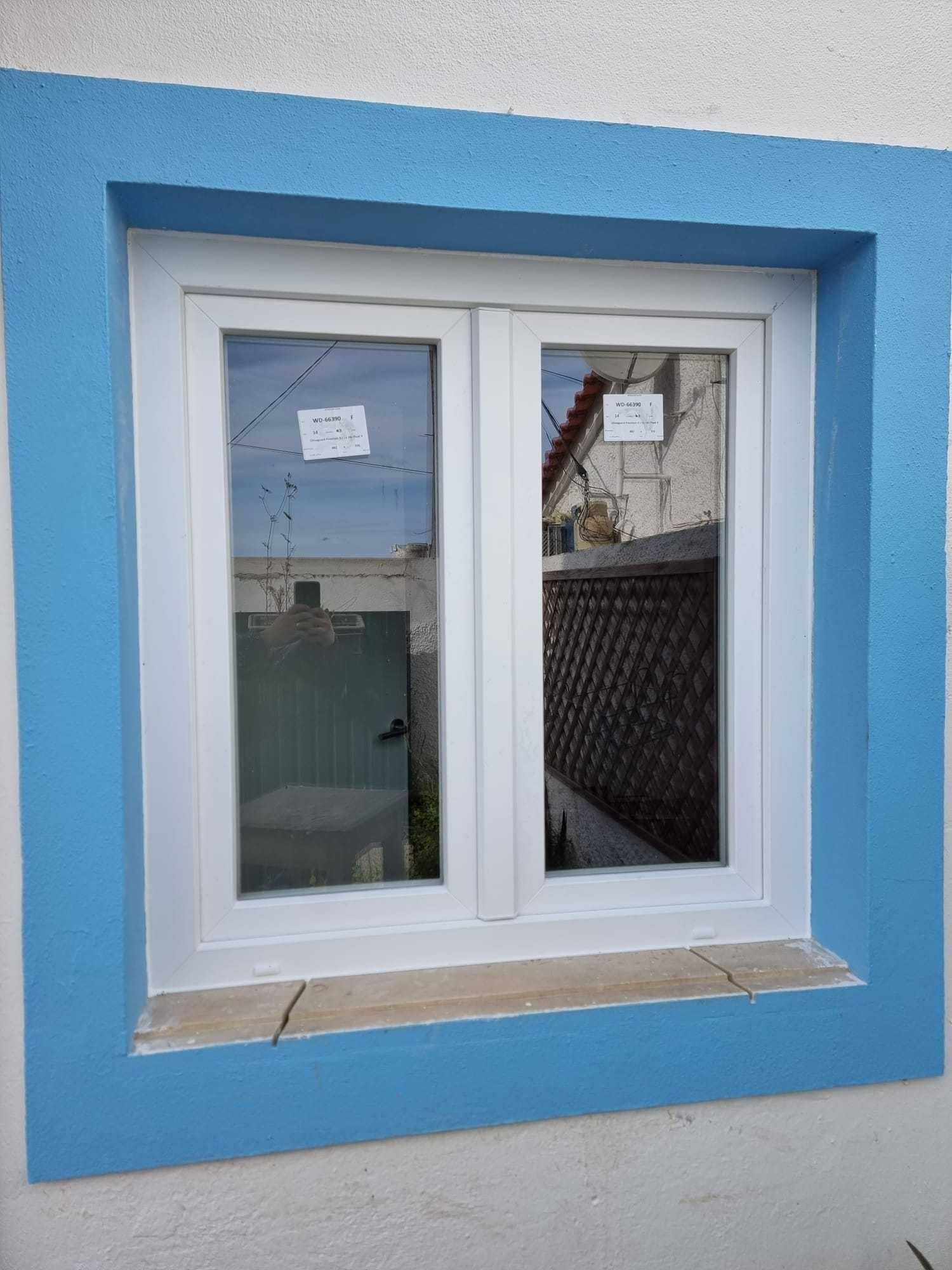 Janelas e portas em PVC, estores, Marquises, portadas em alumínio