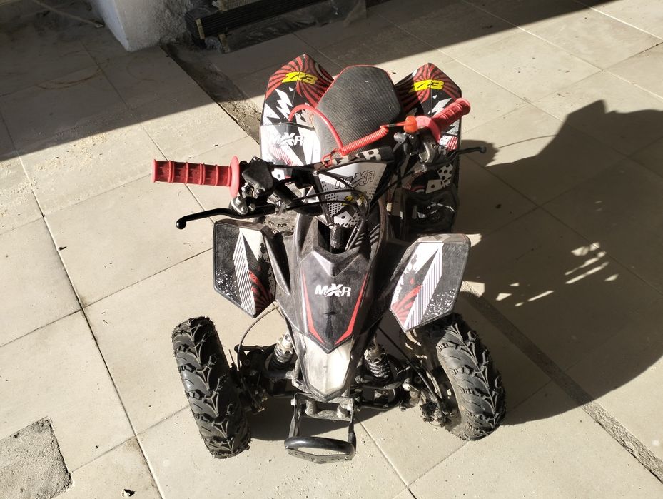 Moto4 para criança a gasolina