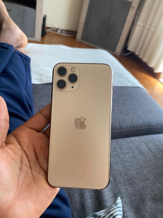iPhone 11 Pro dourado para peças