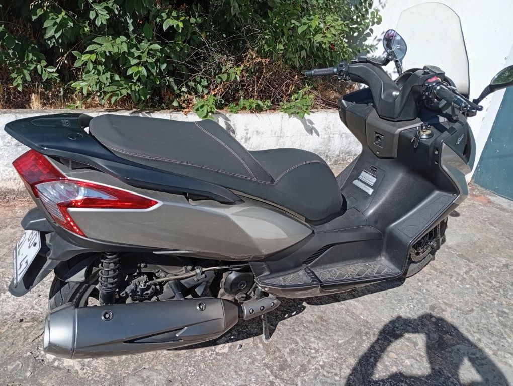 KYmco Downtown 300