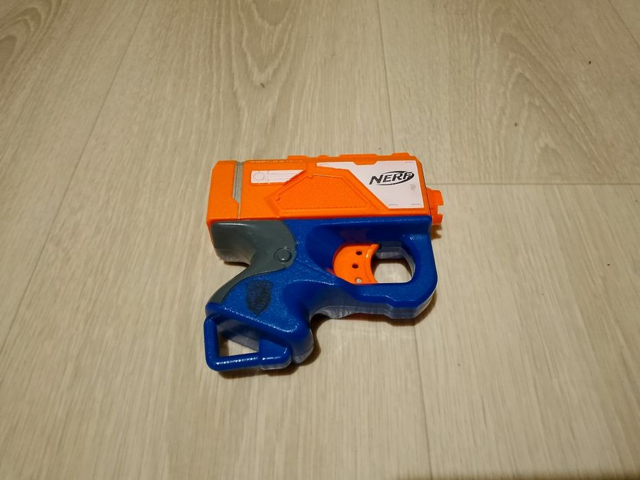 Бластер Nerf firestrike elite