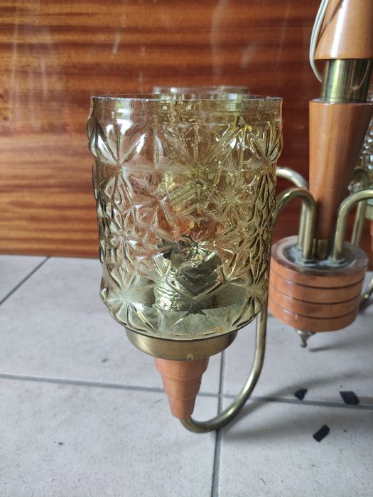Lampa z okresu PRL szkło drewno