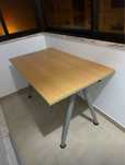 Secretaria com pes regulaveis em altura 120x70