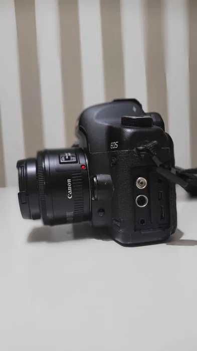Canon 5D II + lente 50mm 1.8 + LCDVF + 6 baterias - Kit completo