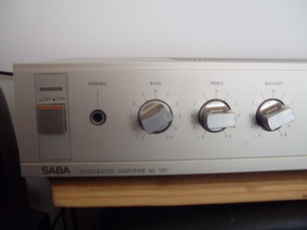 Wzmacniacz stereo Saba.