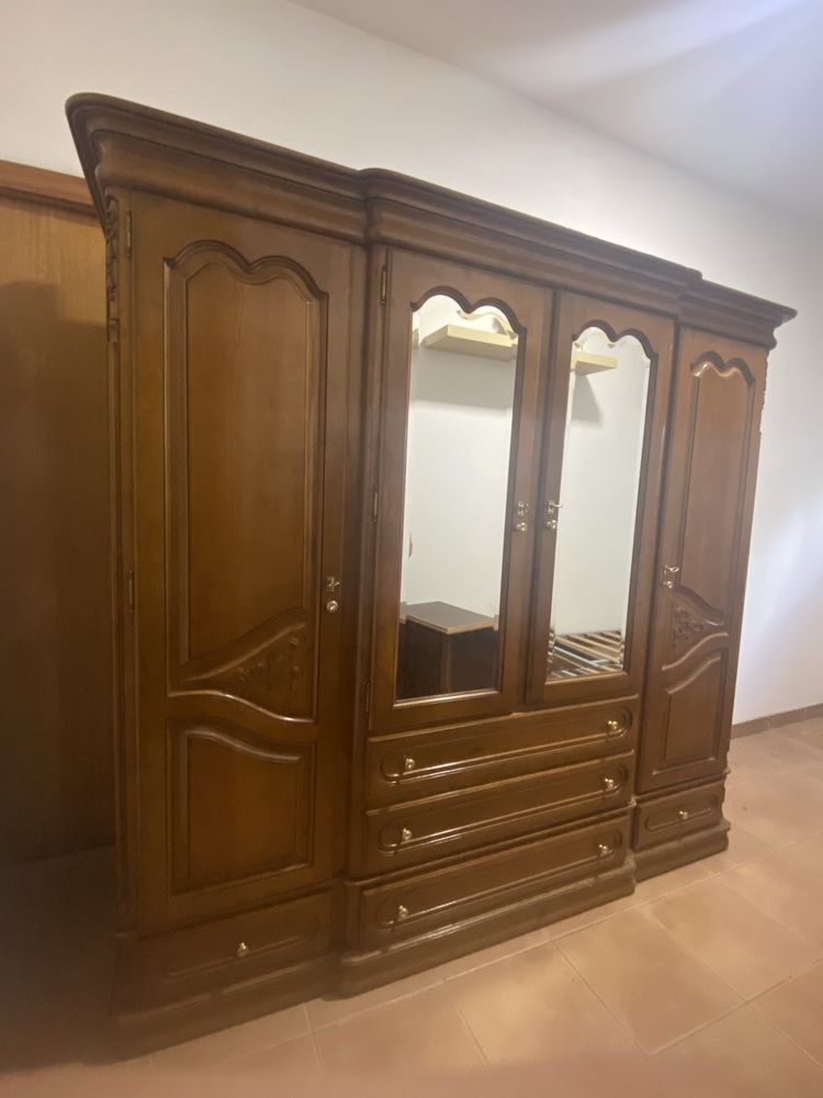 Mobilia quarto em bom estado