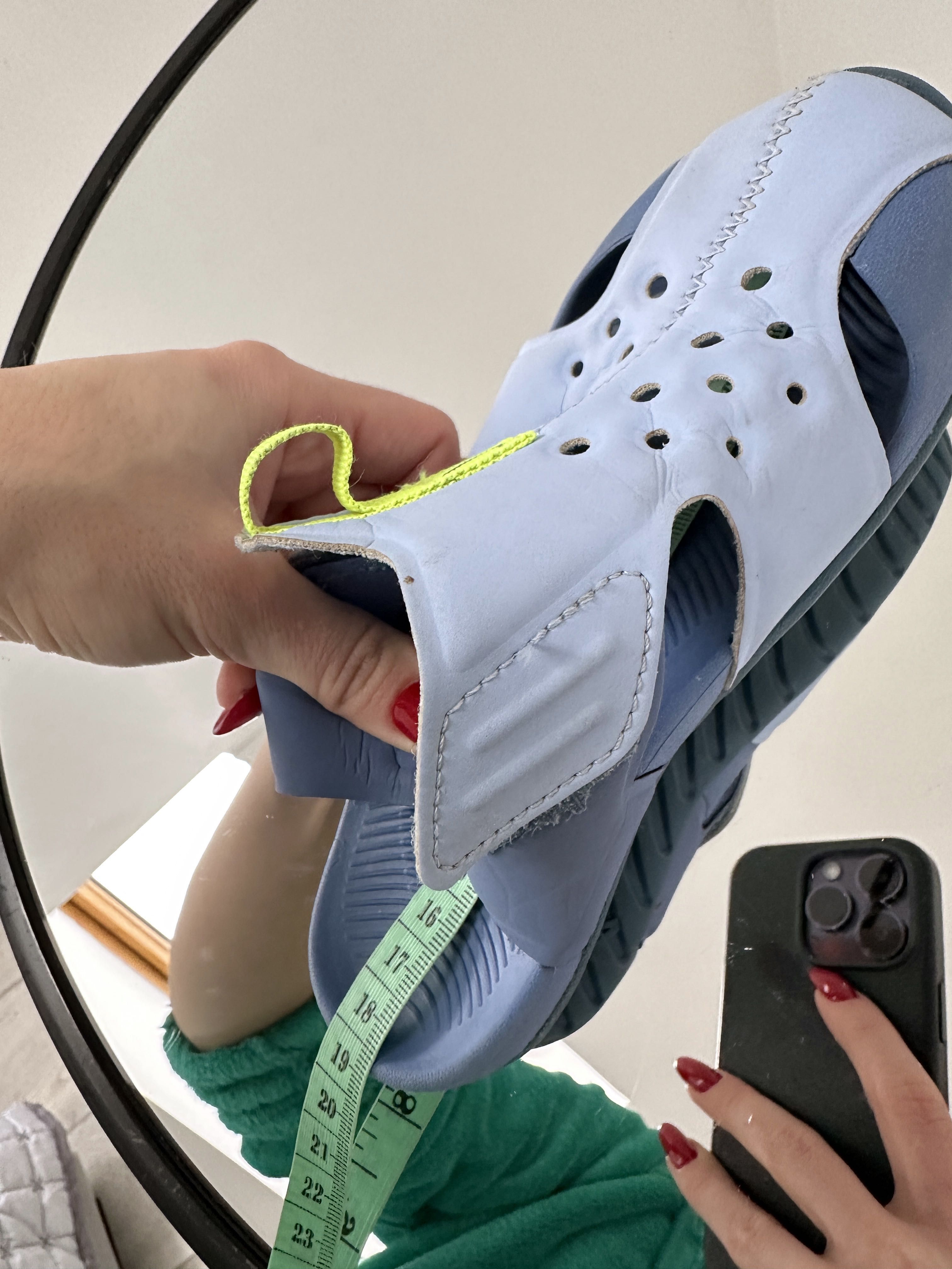 Мягкие босоножки на липучках Nike