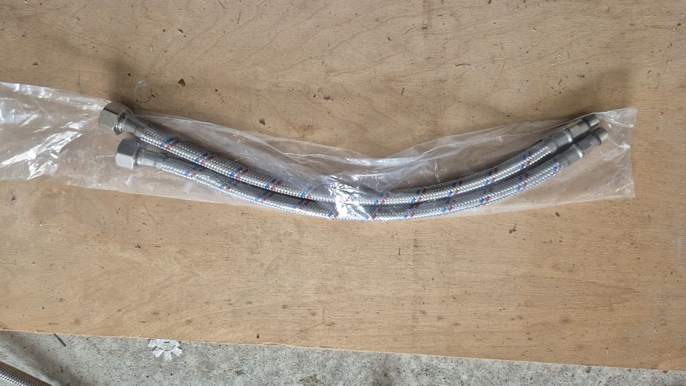 Wężyki elastyczne do baterii 3/8 cala – komplet 2 sztuki