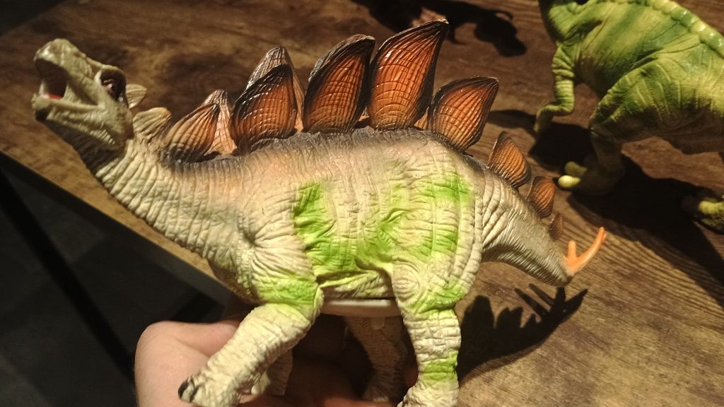 Dinozaury duże figurki