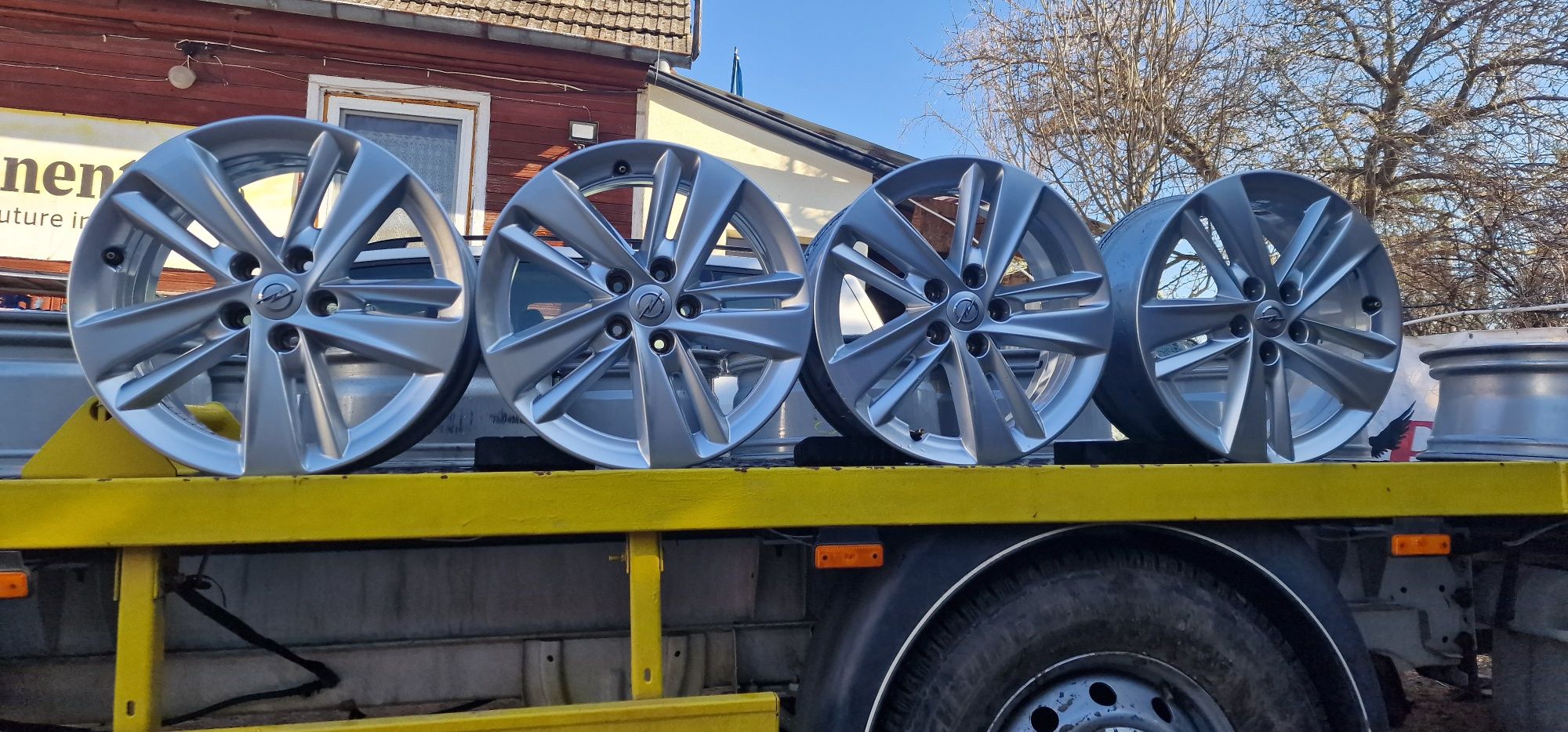 Felgi Aluminiowe Opel Gandland R17 5x108 ET42-7J