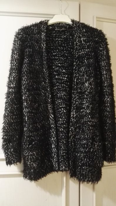 czarny sweter, kardigan