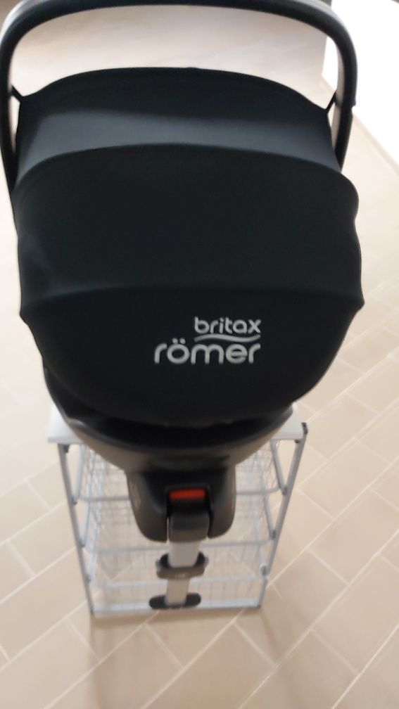 Ovo + Carrinho Britax Rommer + Base Isofix