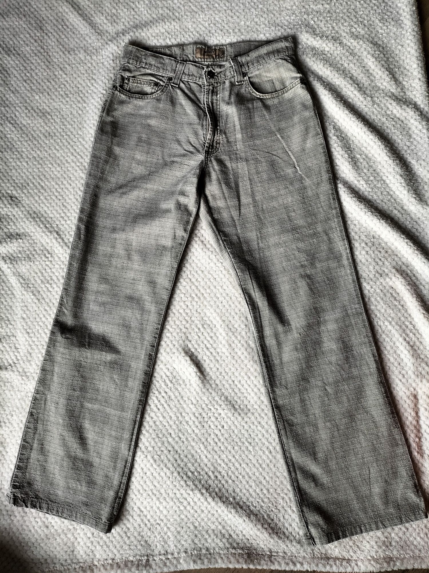Klasyczne spodnie męskie casual proste cienki jeans dżins 32/34