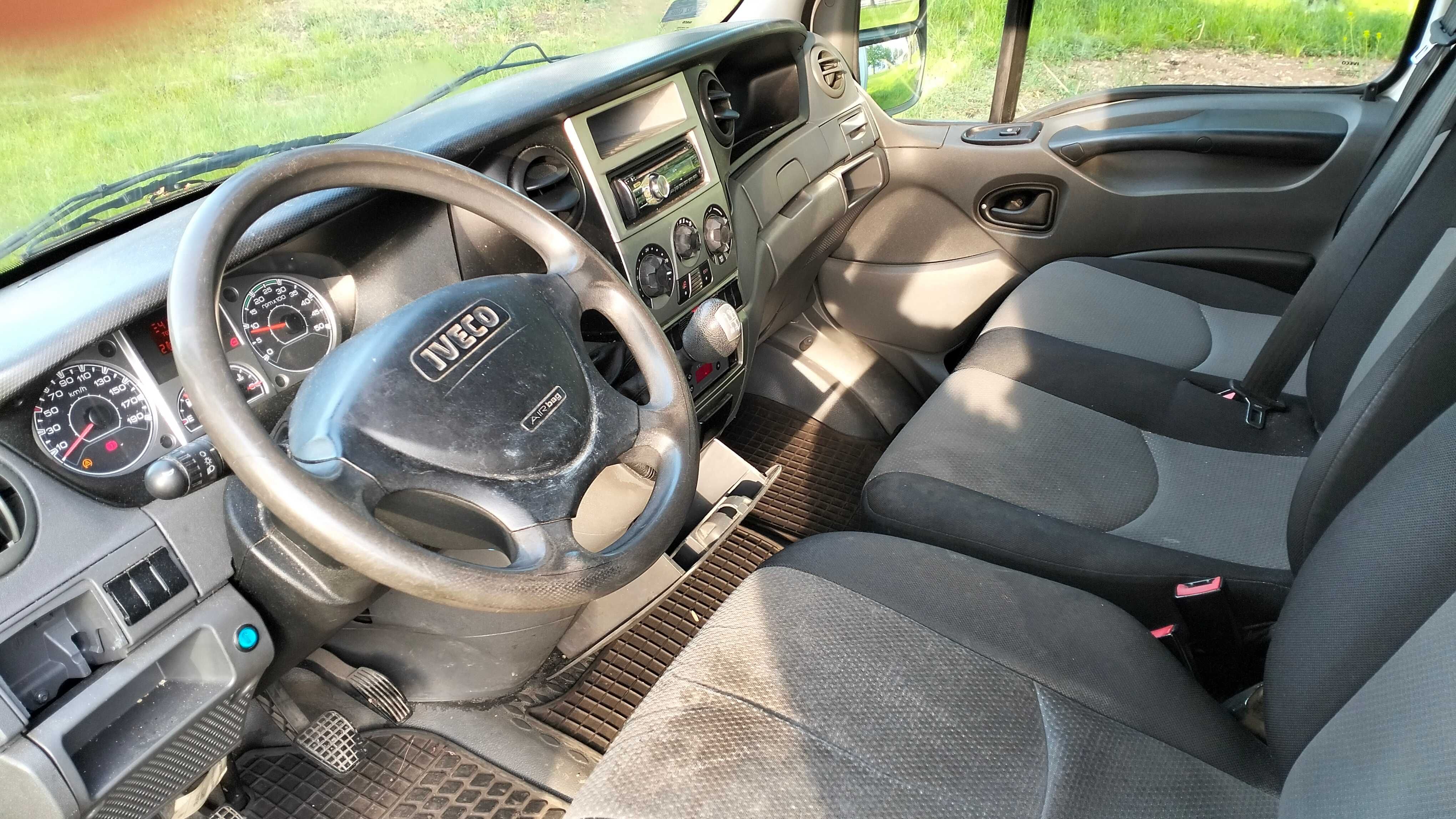 Iveco Daily 35S14 2.3 136KM 2011r IZOTERMA