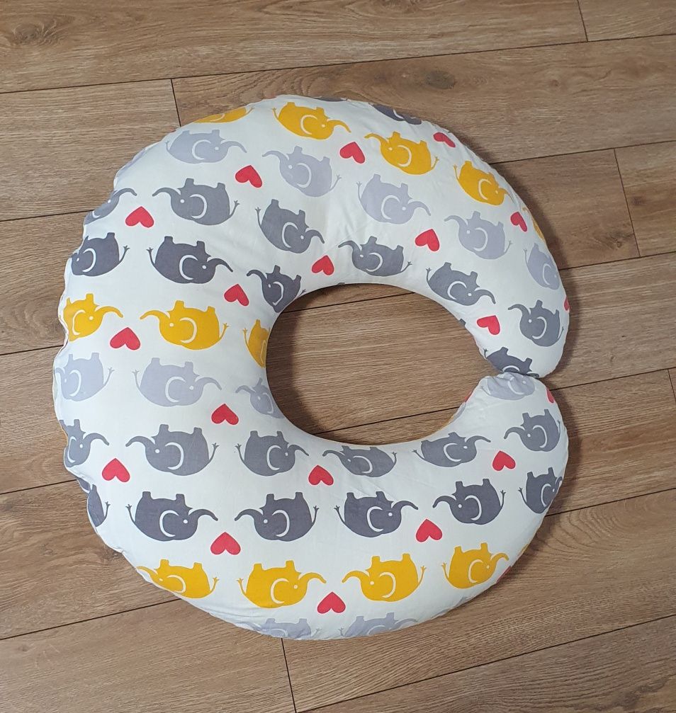 Подушка для годування дитини