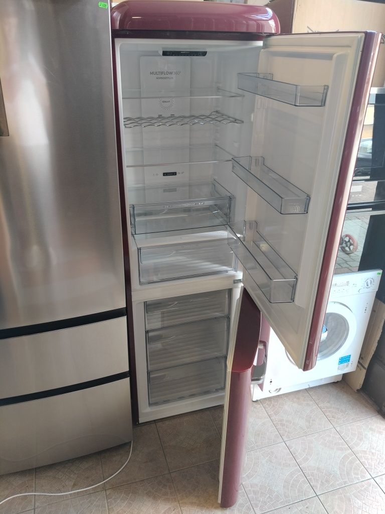 Lodówko zamrażarka Gorenje Retro  No Frost