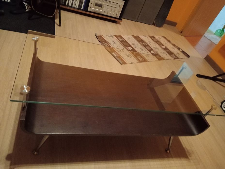 Mesa com tampo de vidro sala de estar
