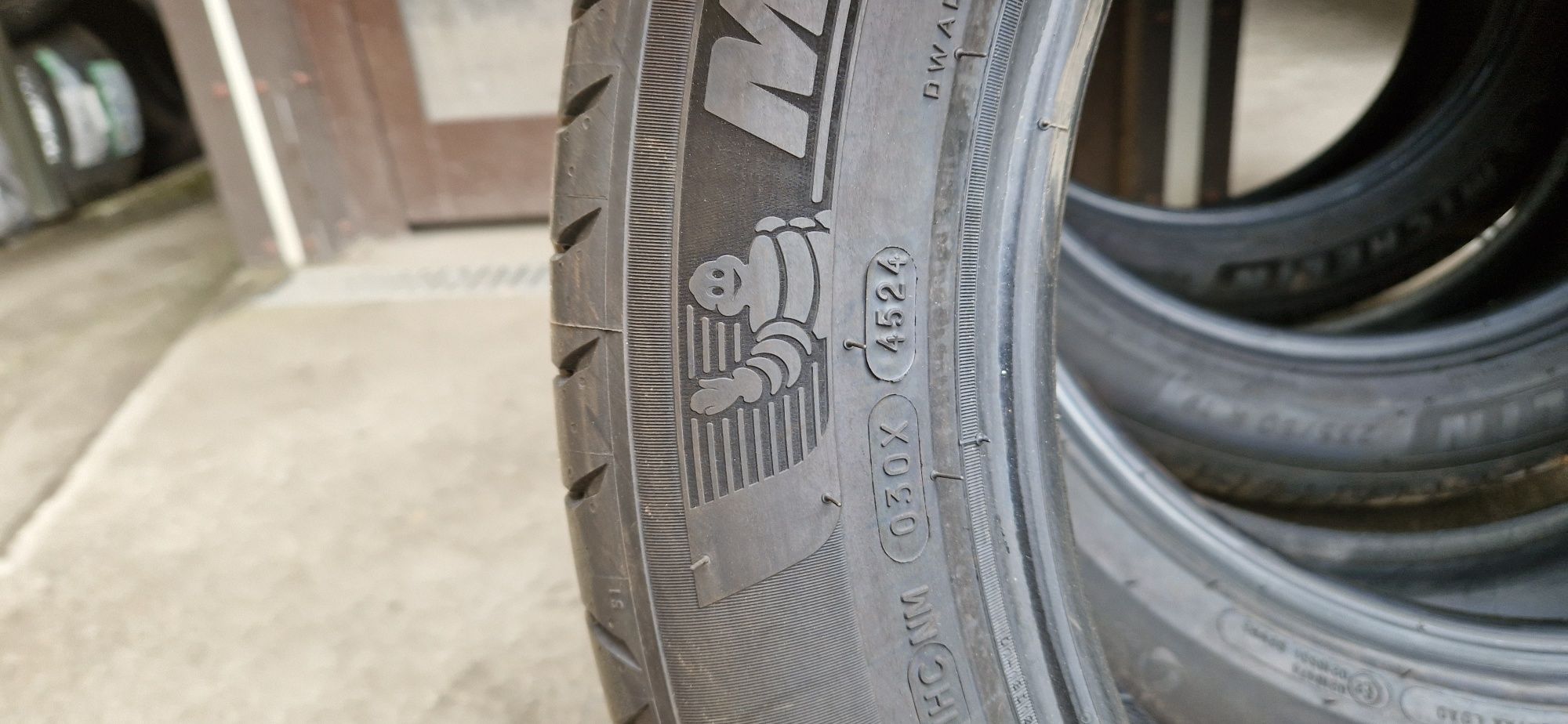 235/50 R19 103V extra load Michelin primacy 4 S1 Demo