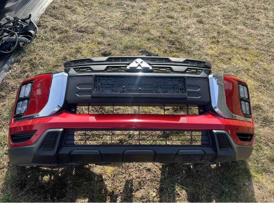 Mitsubishi Outlander 2023 панель торпедо
