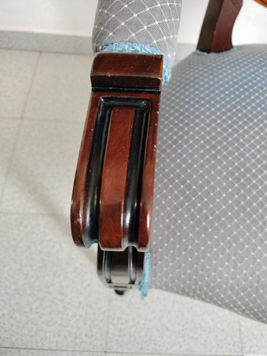 Cadeira/cadeirão