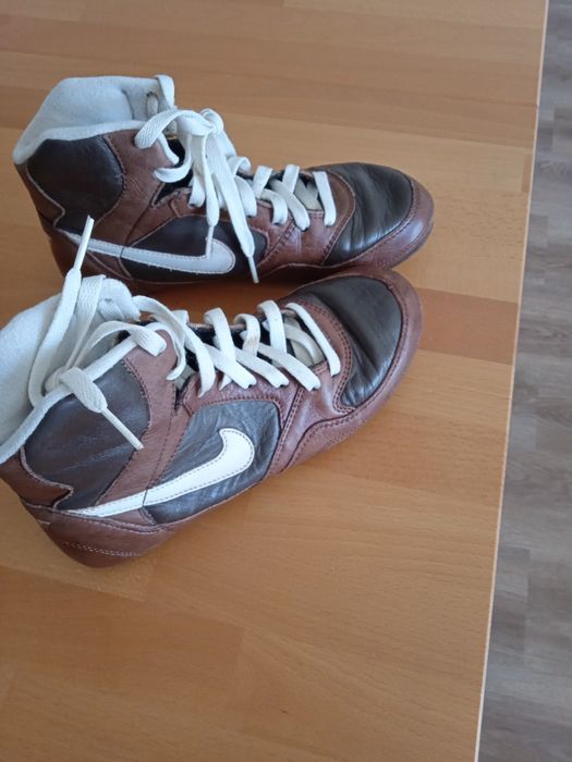 Sapatilhas Nike em pele