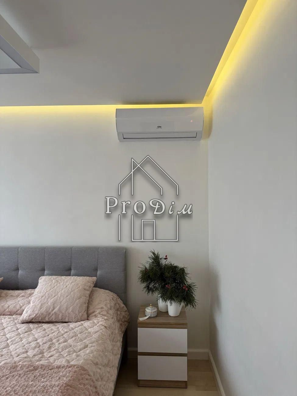 Продаж 1 к квартири Якуба Коласа 6Б.
