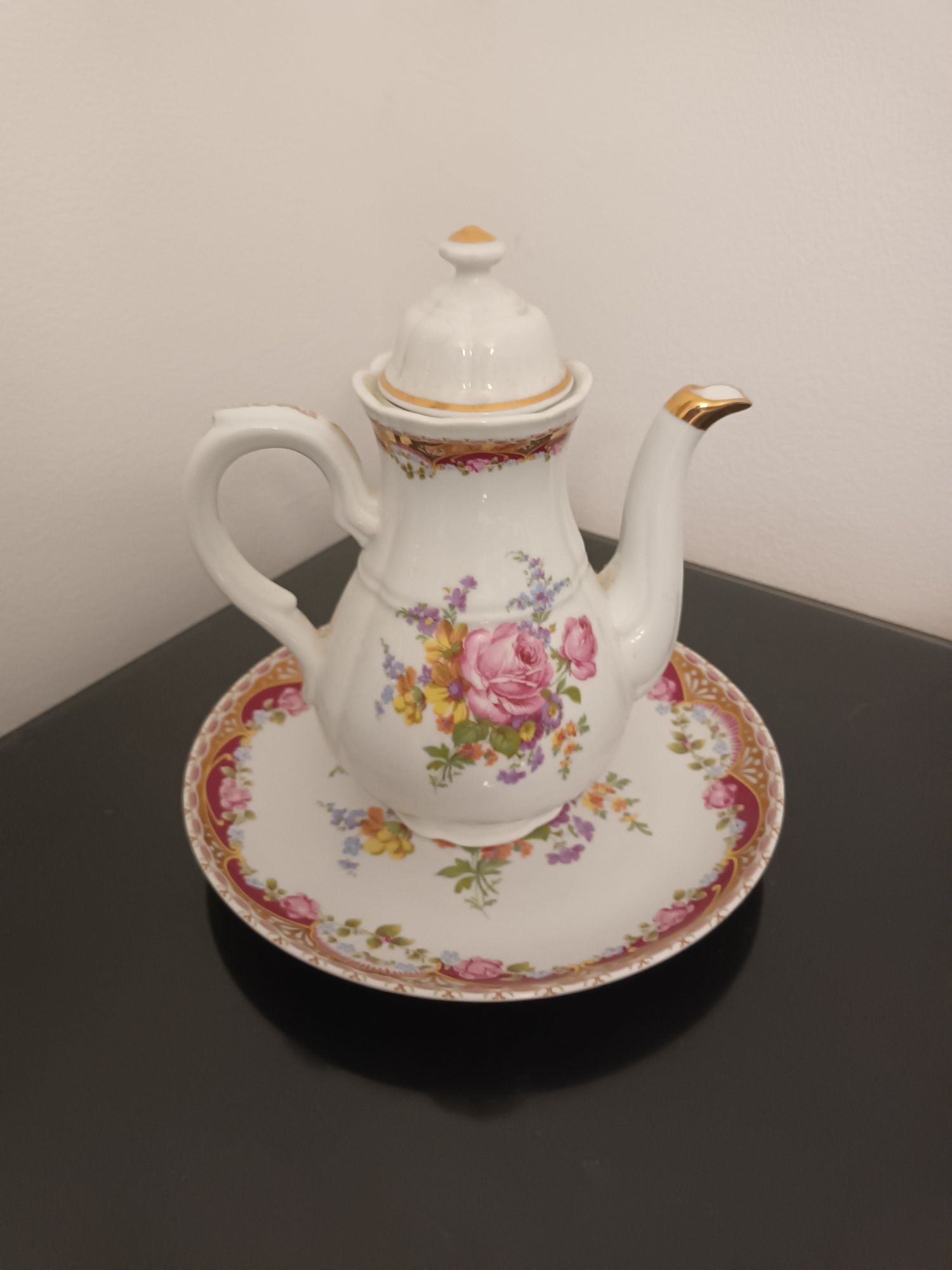 Bule de café com prato de porcelana Limoges