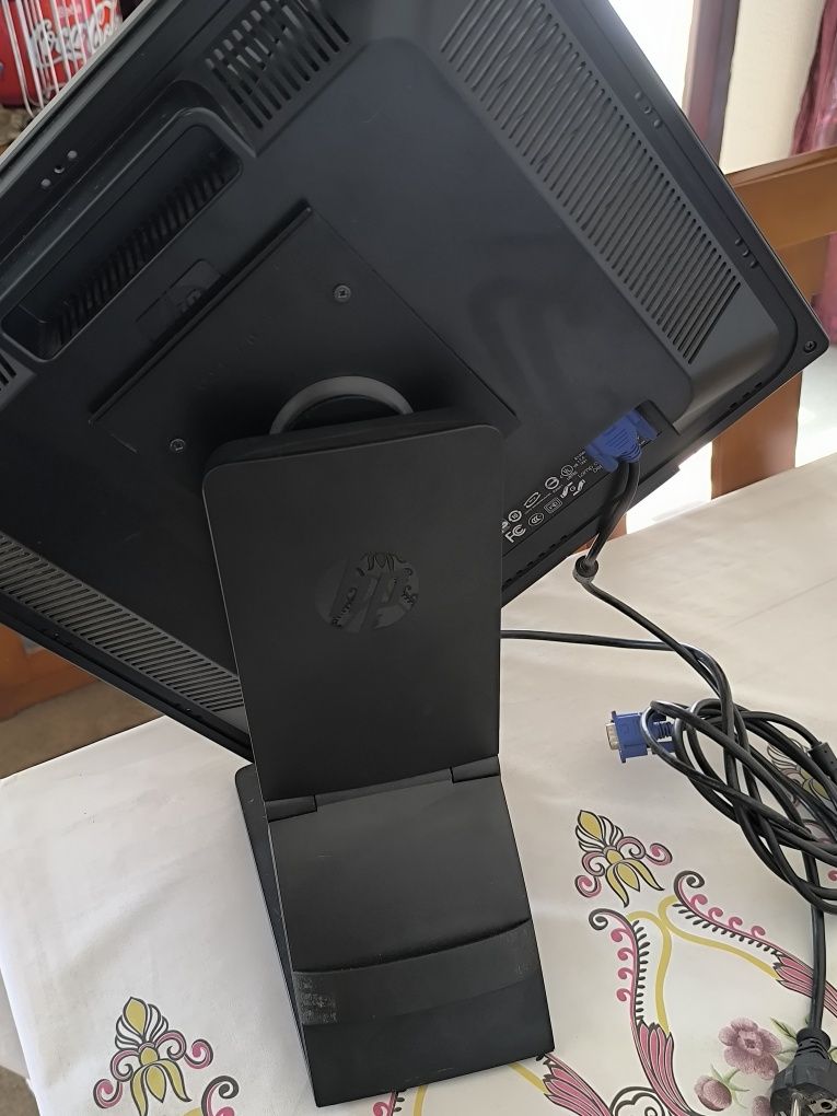 Monitor HP L1950
