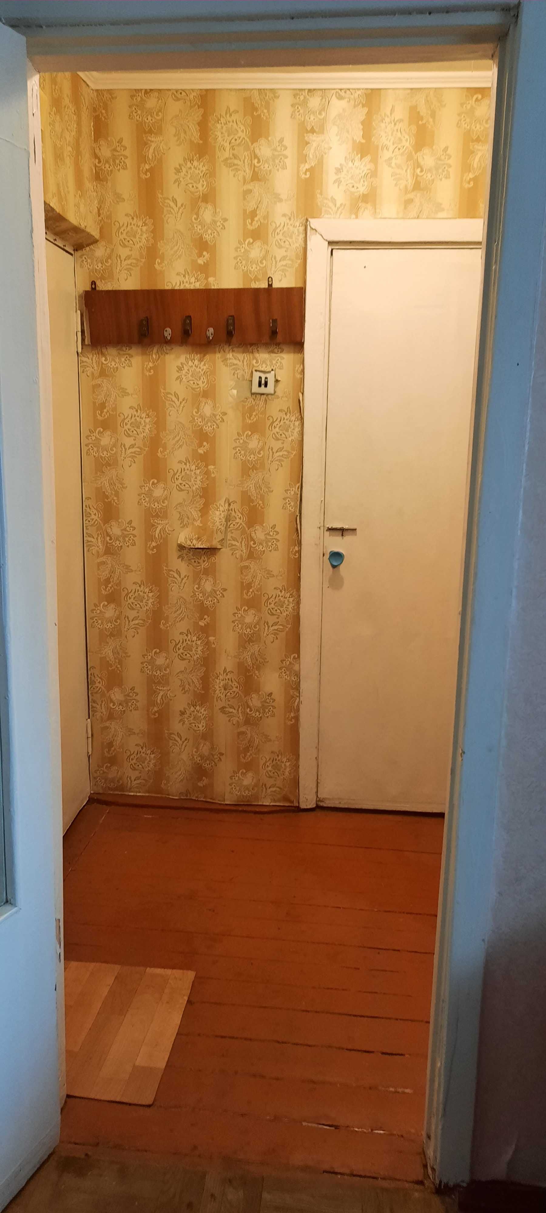 Продам 1 кімнатну квартиру 23 м/кв по вул.Петропавлівськая 76