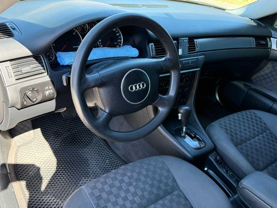 Audi A6 2002 гарний стан 2,5 дизель автомат