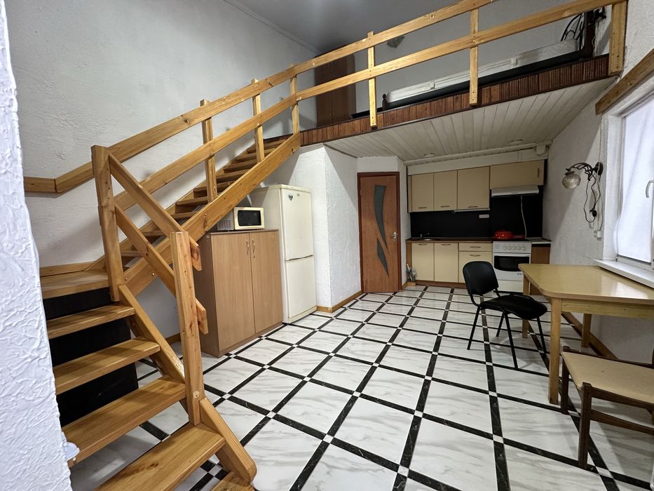 Оренда частини будинку 1 кімната (квартирного типу) вул.Євнена Деслава